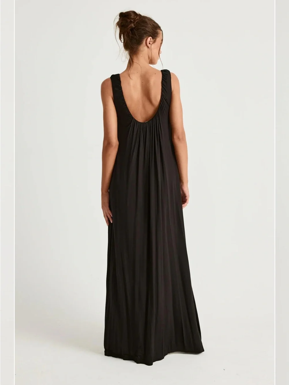 Charcoal effortlessly elegant